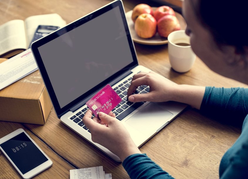 Adana Firmalarının Alibaba Ekosisteminde Dijital İhracat Dönüşümü ve Global Alıcılara Ulaşma Rehberi